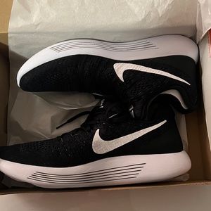 Nike Lunar Epic Flyknit 2 - New in box